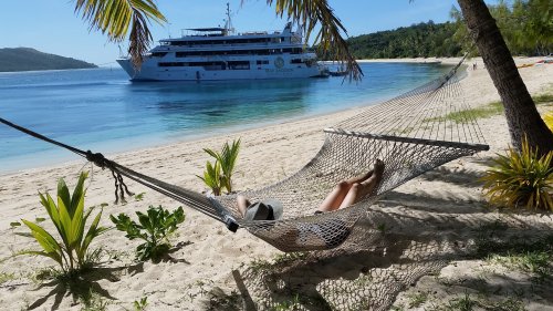 Relaxing in Fiji with Operatunity 2017