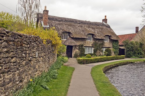 Thatched roof cottage in North Yorkshire