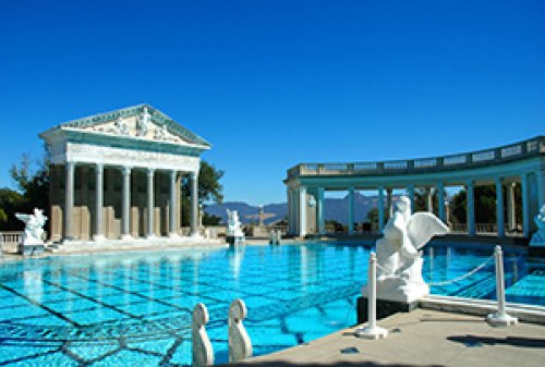 Heart Castle pool in California