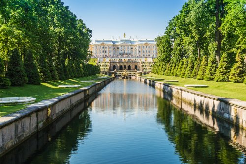 Russia Grand Cascade Fountain and Palace in Saint Petersburg